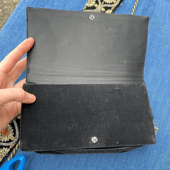 Vintage Hand-Embroidered Velvet Evening Clutch Made in India | Black & Gold - Picture 8 of 16
